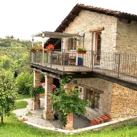 Mansion In Langhe Hills With Pool Сasa de vacaciones Bastia Mondovì