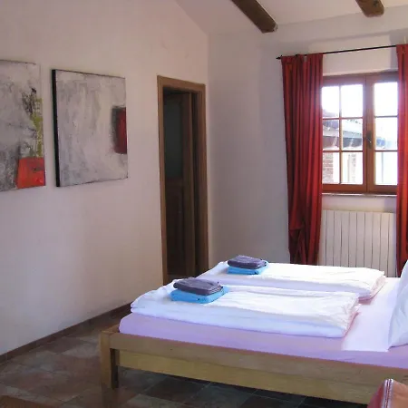 Mansion In Langhe Hills With Pool Сasa de vacaciones *