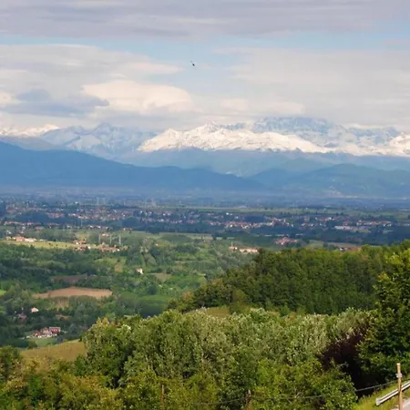 Сasa de vacaciones Mansion In Langhe Hills With Pool Bastia Mondovì