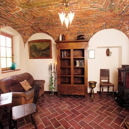 Mansion In Langhe Hills With Pool Сasa de vacaciones *