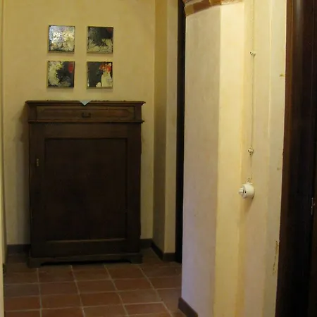 Сasa de vacaciones Mansion In Langhe Hills With Pool Bastia Mondovì