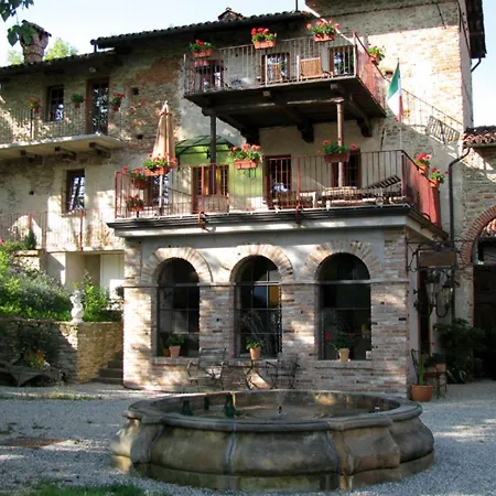 Сasa de vacaciones Mansion In Langhe Hills With Pool